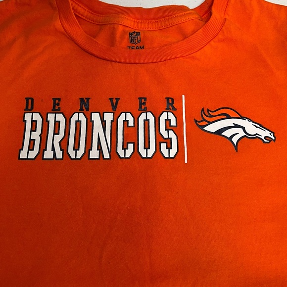 Youth Denver Broncos T-Shirt | Orange | Size Large - Picture 6 of 6